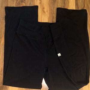 Vuori black halo Athletic Pants